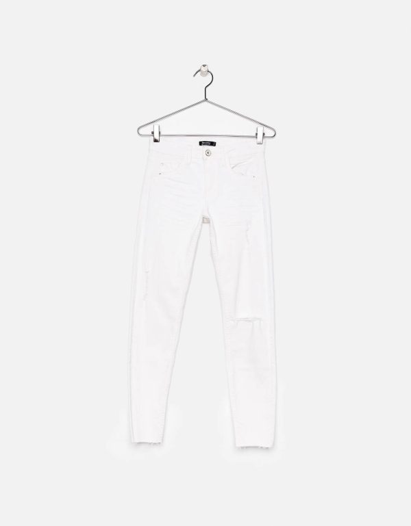 Low waist ripped jeans - Image 12