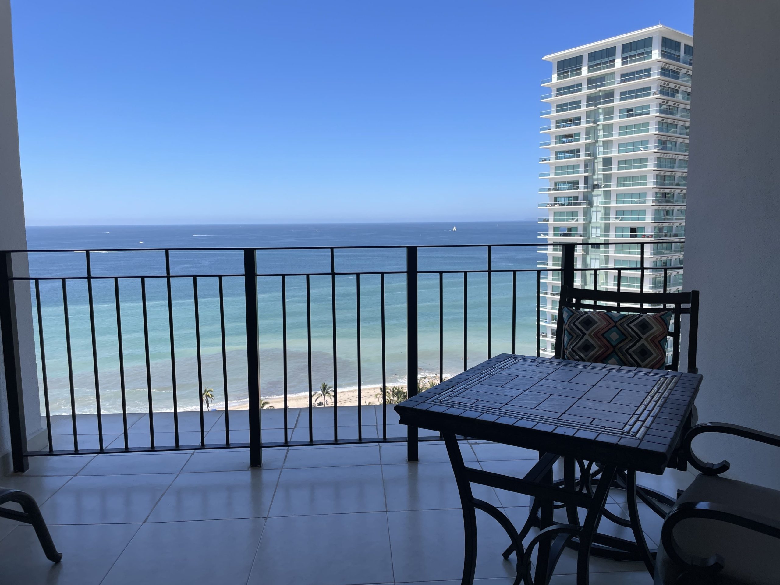 Apartment at Grand Venetian – 17th Floor